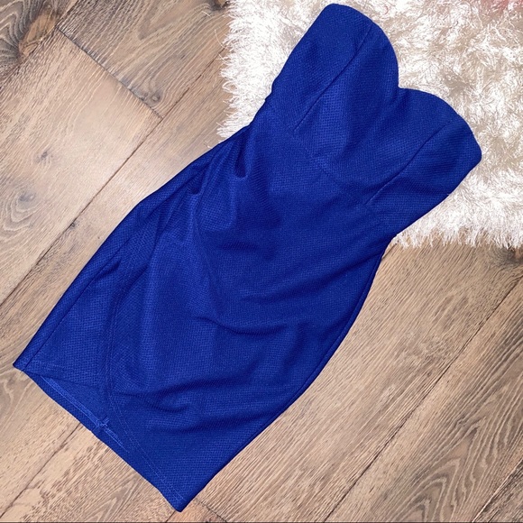 Dresses & Skirts - Mini formal dress